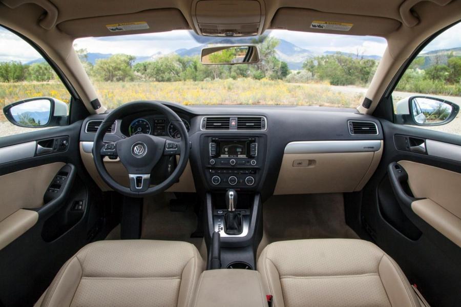  Volkswagen Jetta Hybrid 2012 года  (фото 55 из 133)